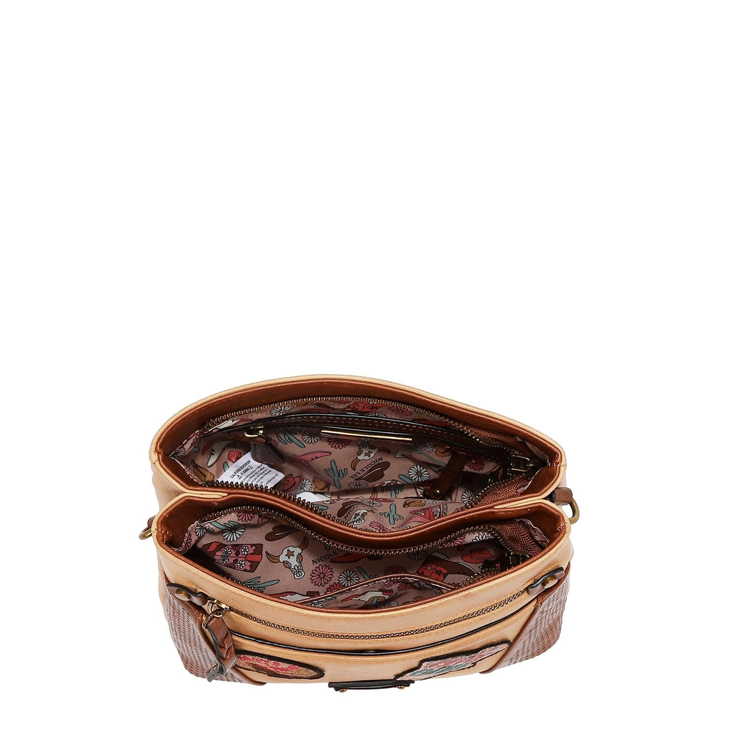 Bolsa cruzada Nicole Lee vintage con parches FW25