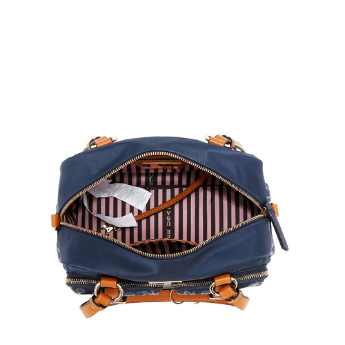 Bolsa boston Nicole Lee de nylon holográfica FW25