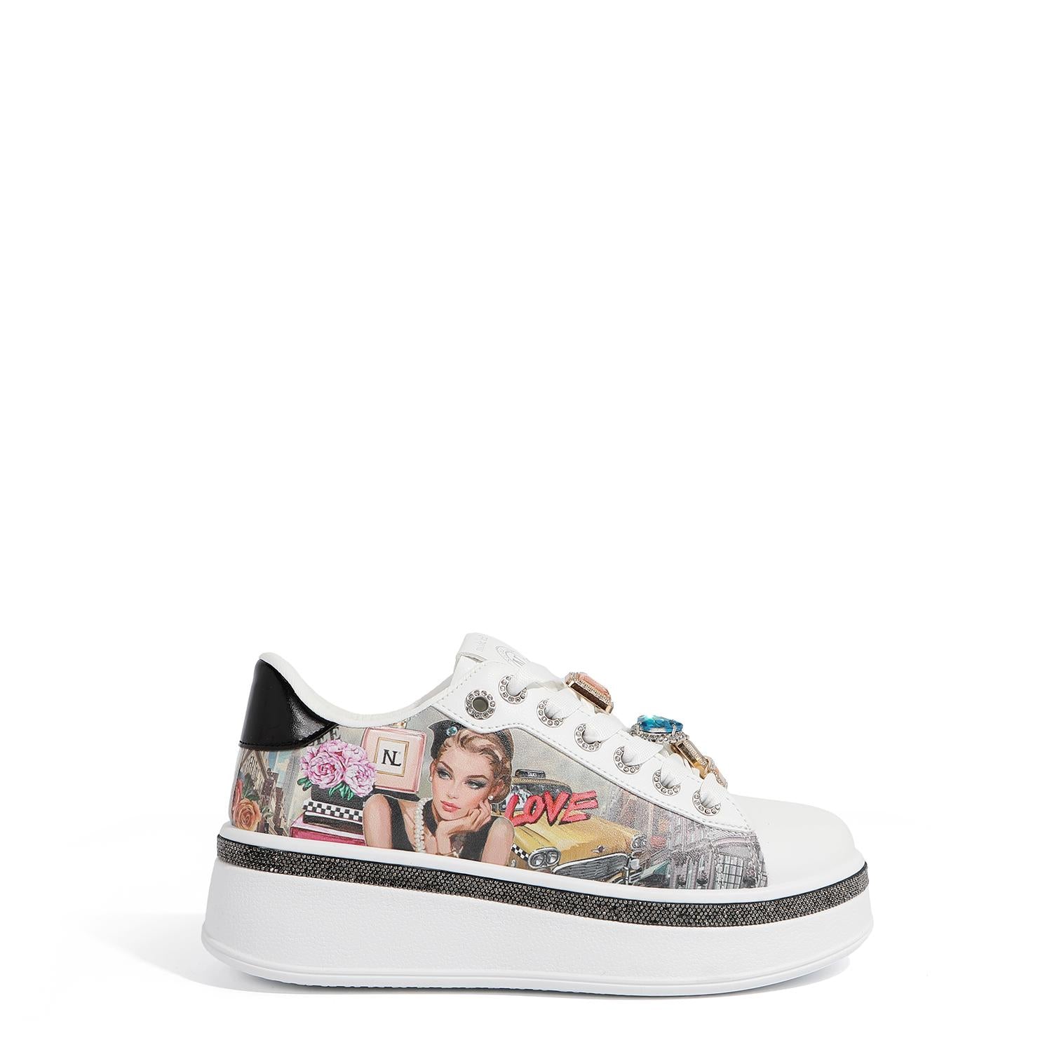 Tenis Nicole Lee Con Charms Sabina Imagines SS26