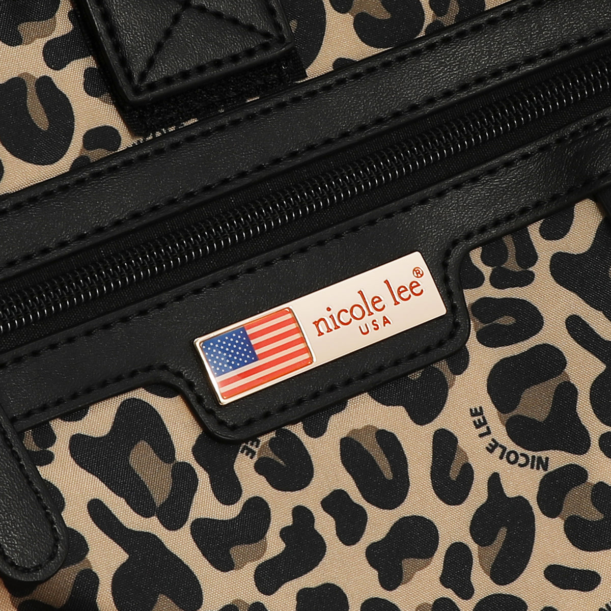 Mochila Nicole Lee De Nylon Con Bolsita London Eye FW26