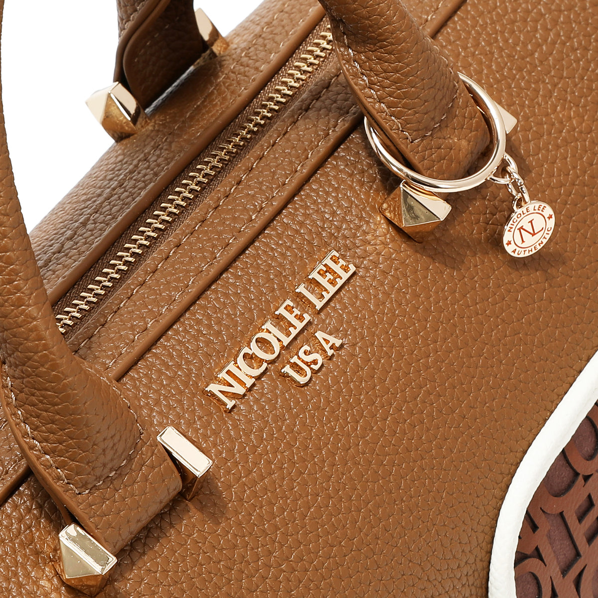 Bolsa Estilo Boston Nicole Lee Con Logo En Corte Laser FW26