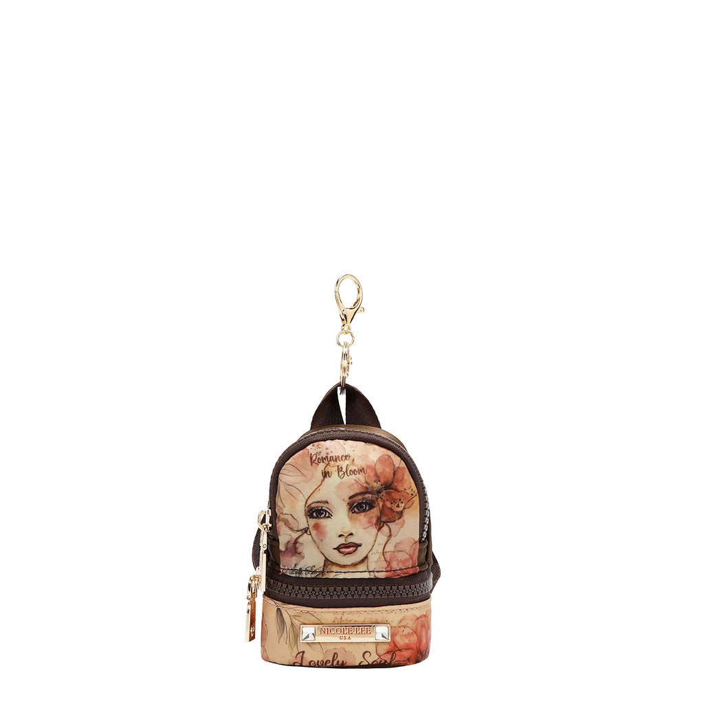 Llavero Nicole Lee Estilo Mochila Print Reflection SS26