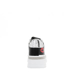 Tenis con charms y plataforma Nicole Lee Samantha FW25
