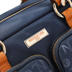 Bolsa boston Nicole Lee de nylon holográfica FW25