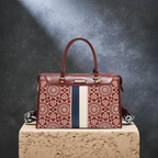 Bolsa boston Nicole Lee en corte láser y pedrería FW25